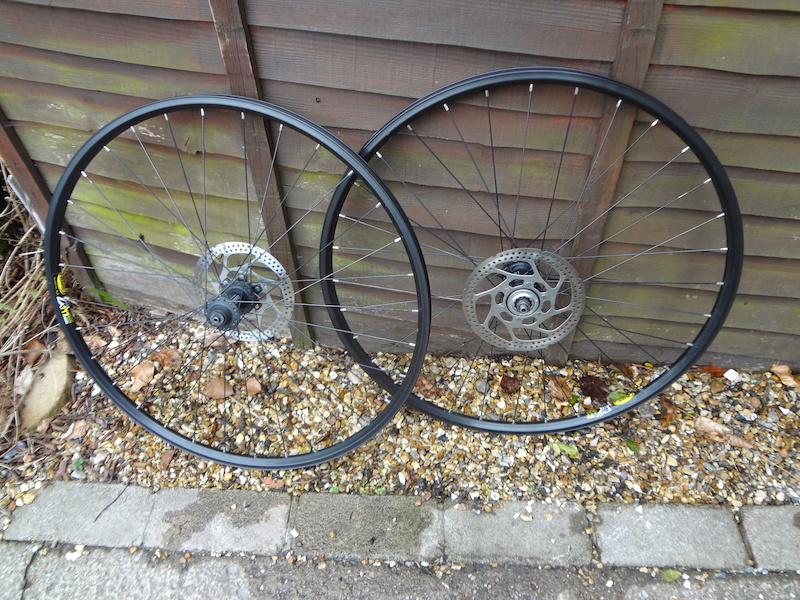 deore wheelset