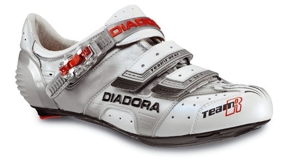 diadora carbon cycling shoes