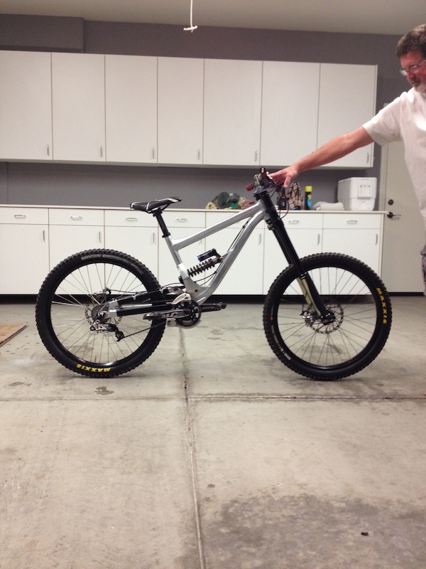 commencal dh v2