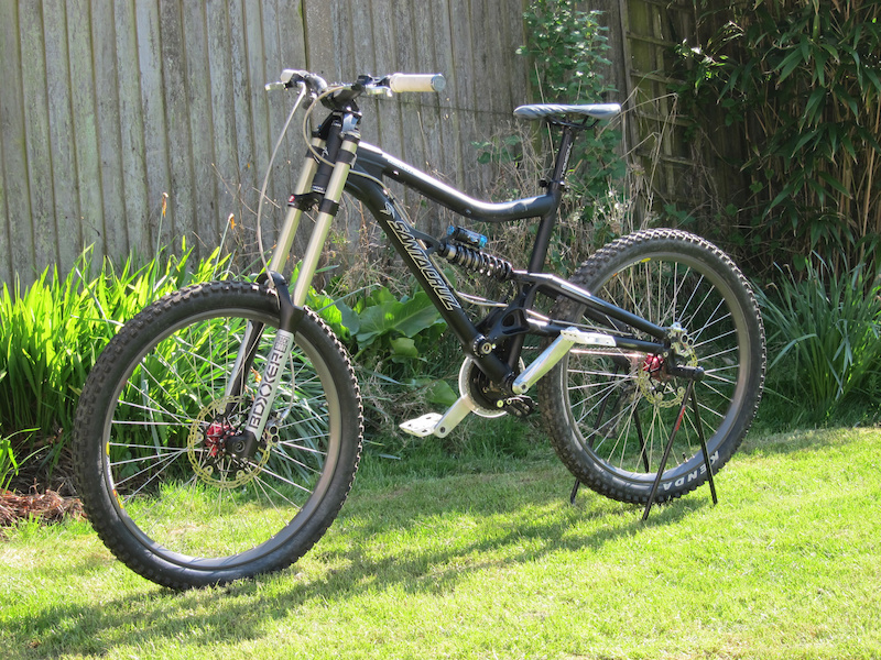 2013 Santa Cruz Bullit 2.0 - ready for the Alps For Sale