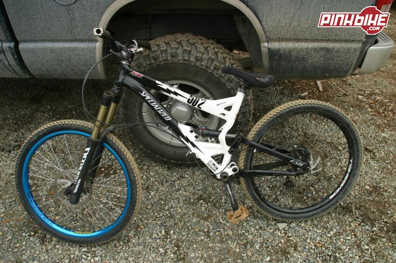 This is a pic of Darren Berrecloth's Comp. bike. 6" front travel, 4" rear.