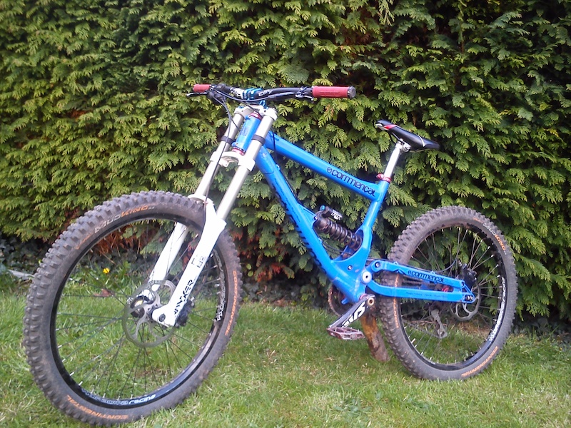 commencal v2 dh