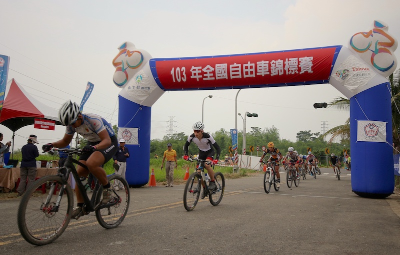 Race images.