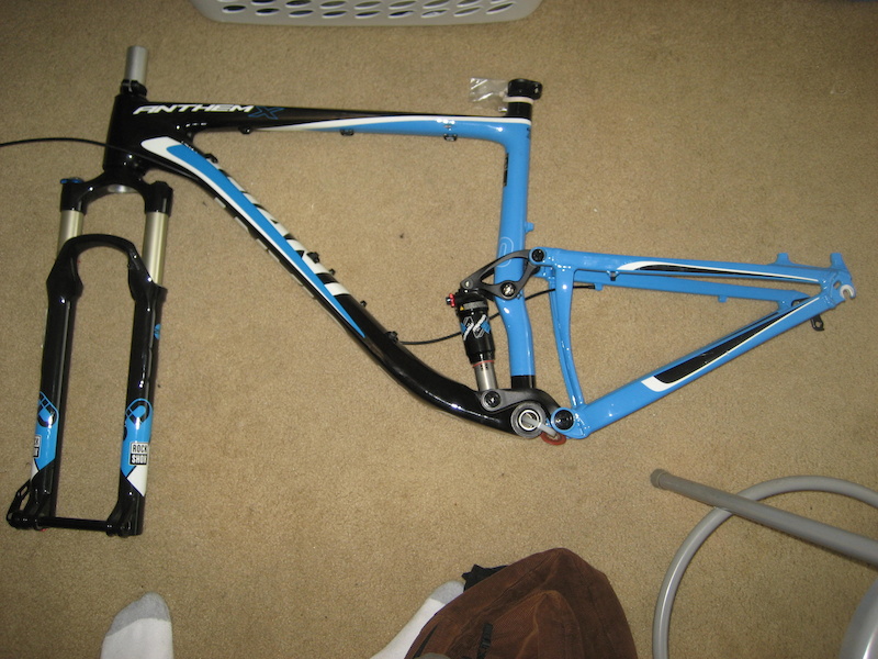 2012 GIANT ANTHEM X 29ER CARBON FRAME AND ROCKSHOX SID DUAL AIR F For Sale