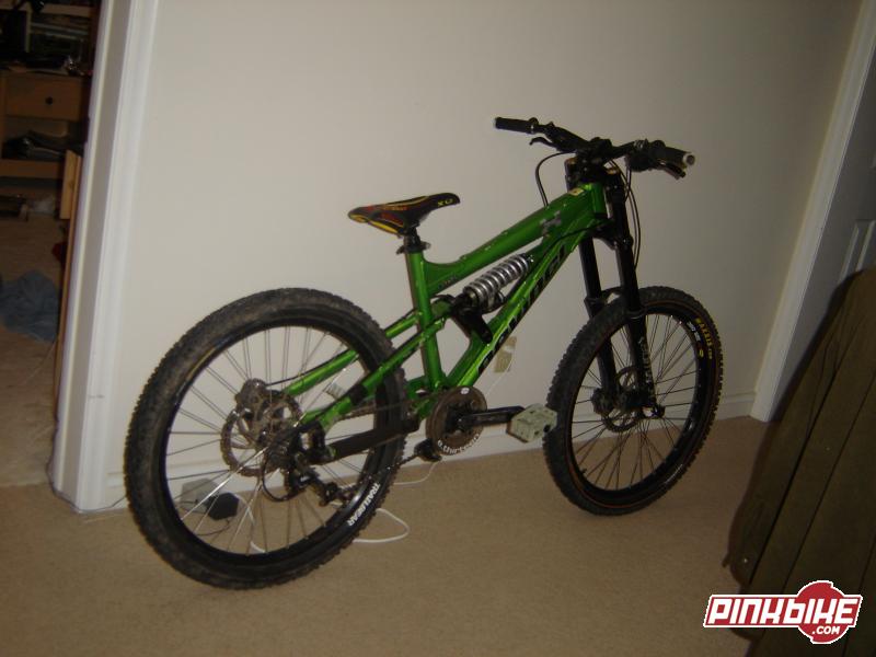 bike rear area with irc trail bear rear tire but comes with maxxis 