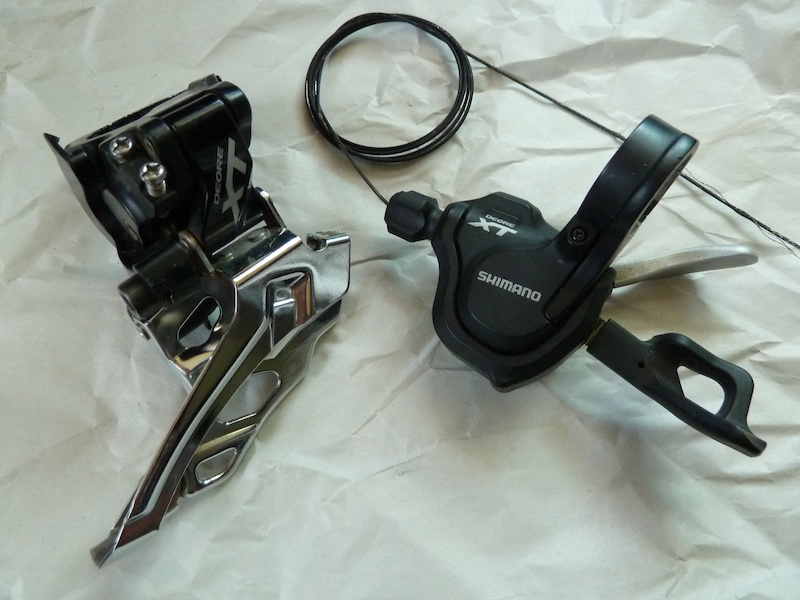 2011 Shimano XT M785 170mm 2 x 10 Hollowtech Crankset Black + BB