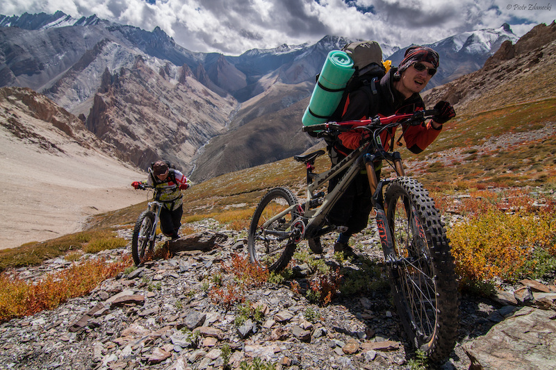 mountain biking in ladakh