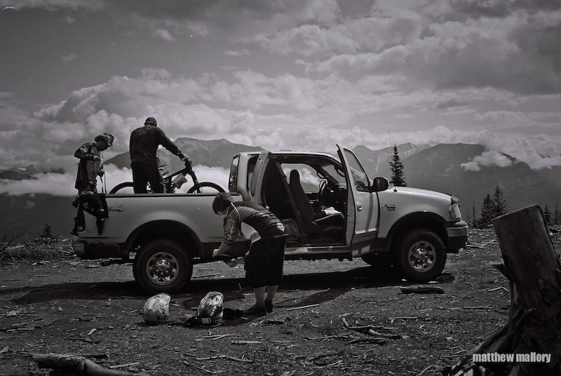 mountain bike road trip