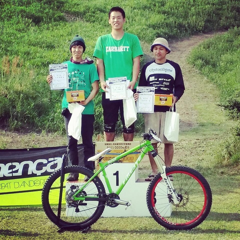 Hardtail　only DH cup! kyusyu Japan !!

Momo is real 1st Hardtailer !!!