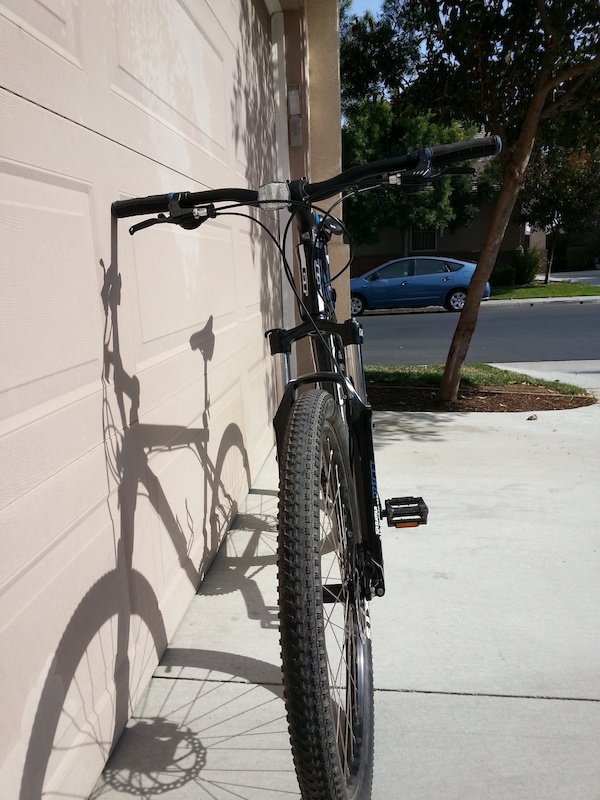 2012 GT Avalanche 3.0 Mountain Bike For 