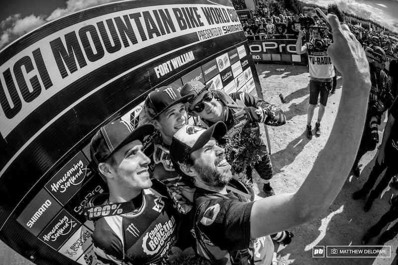 Mad Dog Borris adding another shot to his collection of World Cup podium selfies.