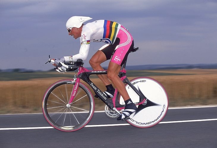 1 Jul 2000: Jan Ullrich of Germany and riding for Team Telekom rides in Stage 1 Time Trial of the 2000 Tour De France in Futuroscope, France. \ Mandatory Credit: Doug Pensinger /Allsport Getty Images