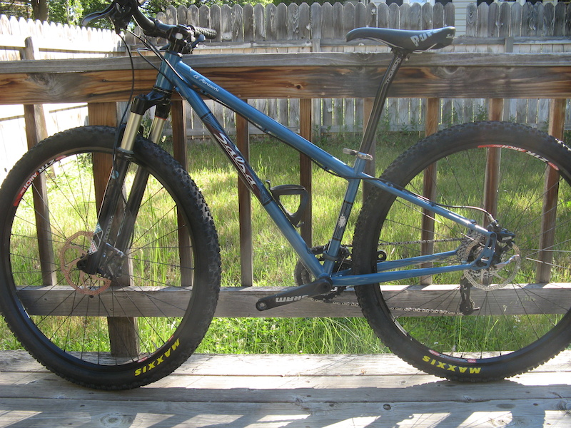 2012 salsa el mariachi