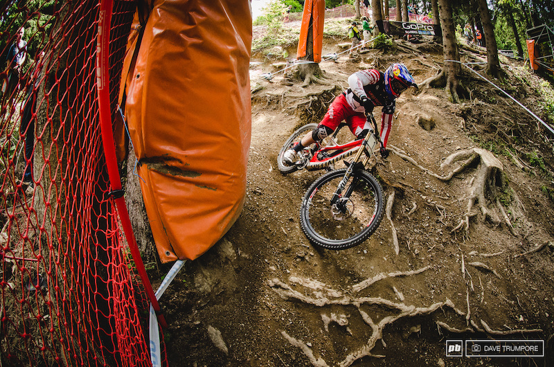 An untimely puncture in Leogang for Gwin means that the top 5 in the men s overall in incredibly tight going into the last three rounds.