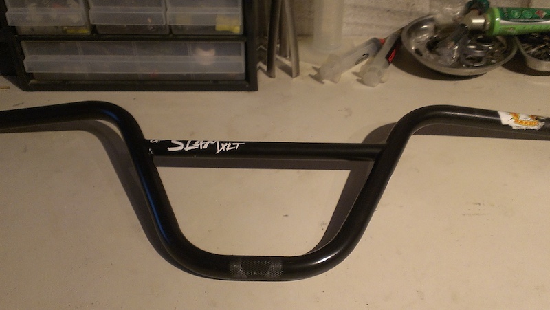 S/M Grandslam XLT bars for sale. Only used once. Mint condition. Uncut. £40