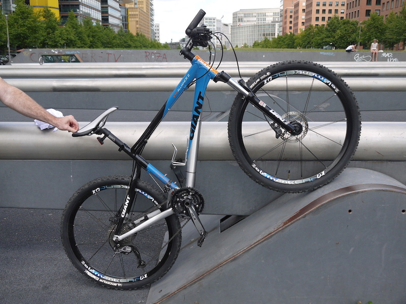 2009 Giant XTC Alliance 2 - first owner/used once For Sale