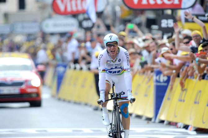 Tony Martin (Omega Pharma - QuickStep) wins stage 20... 

Photo credit © Fotoreporter Sirotti