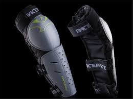 2012 RaceFace lower arm pads used once grab a bargin