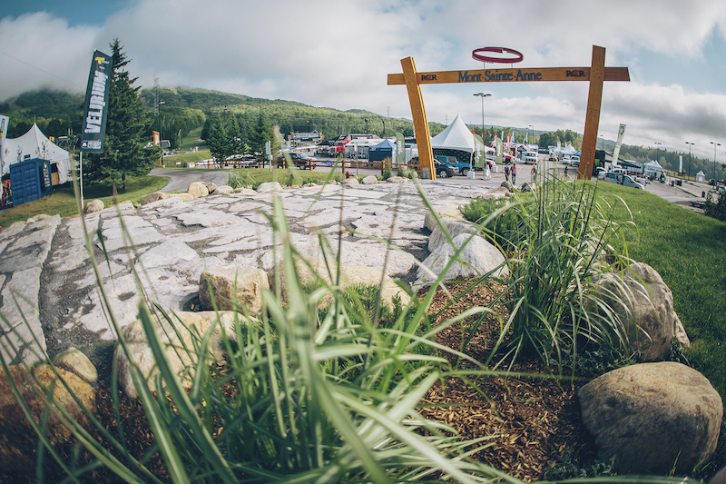Madison Saracen 2014 UCI MTB World Cup Mont Sainte Anne Canada - Sweet Taste of Maple Find the article on Pinkbike now. Photo Laurence Crossman-Emms