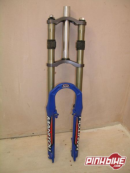 パーツ MANITOU Xvert T Manitou X-Vert TPC Dual Crown Fork: FOR PARTS/DISPLAY