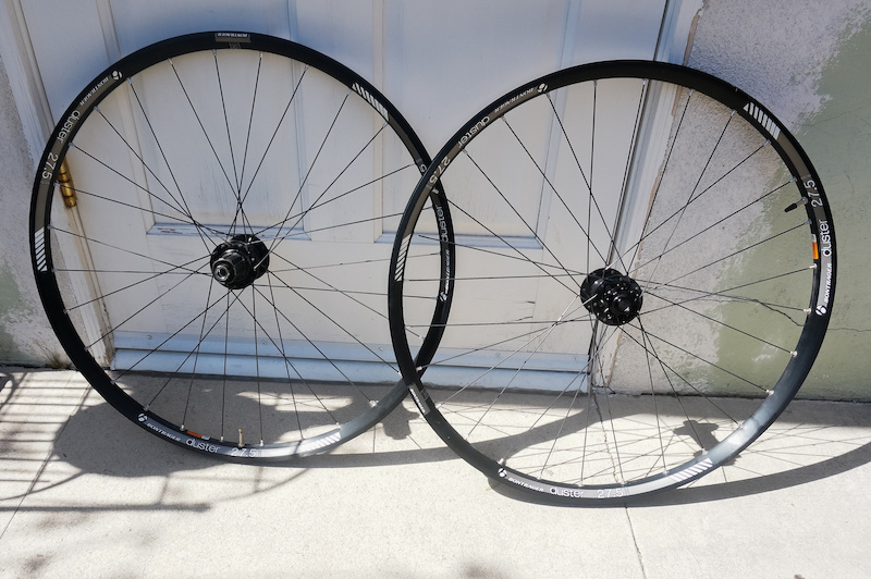 bontrager duster 29 wheelset