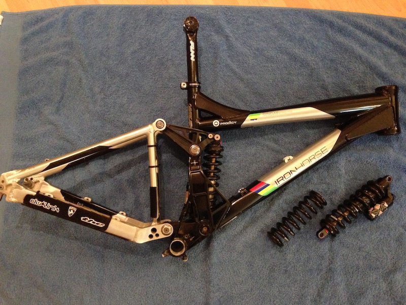 2009 Pricedrop Iron Horse Sunday World Cup Medium with Tuned Fox For Sale