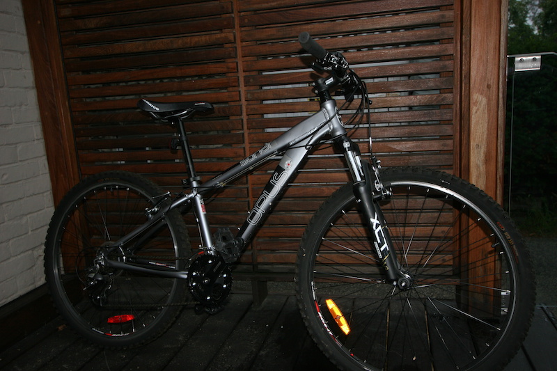 sonar axis mountain bike