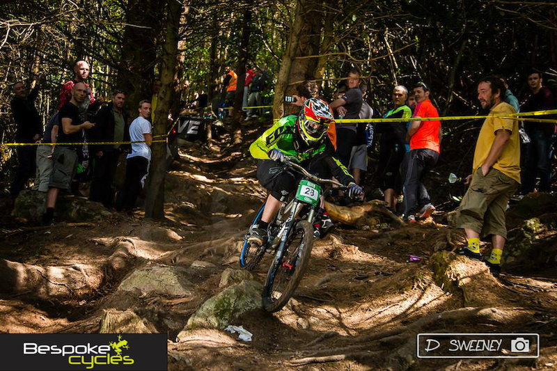 On my way to 2nd at the IDMS round 4 in Bree.

Photo cred: Dermott Sweenet

Supported by Bespoke Cycles.
www.BespokeCycles.ie