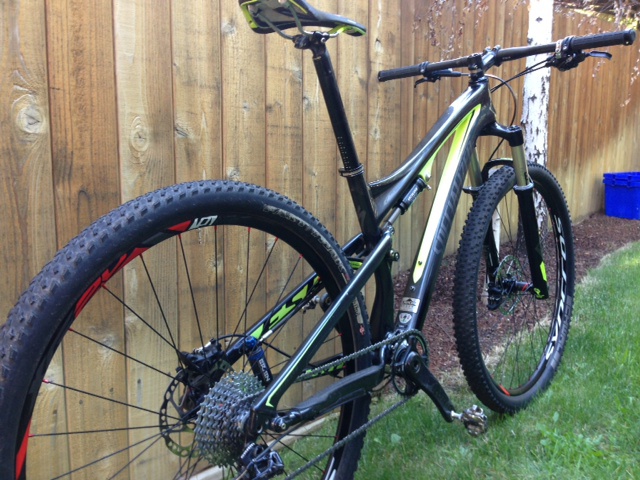 2012 Specialized Epic Expert EVO Lots of New Parts