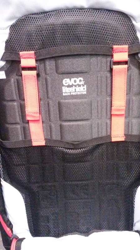 2014 NEW w/Tags Evoc FR Lite 10L Bag with Back Protector: M/L