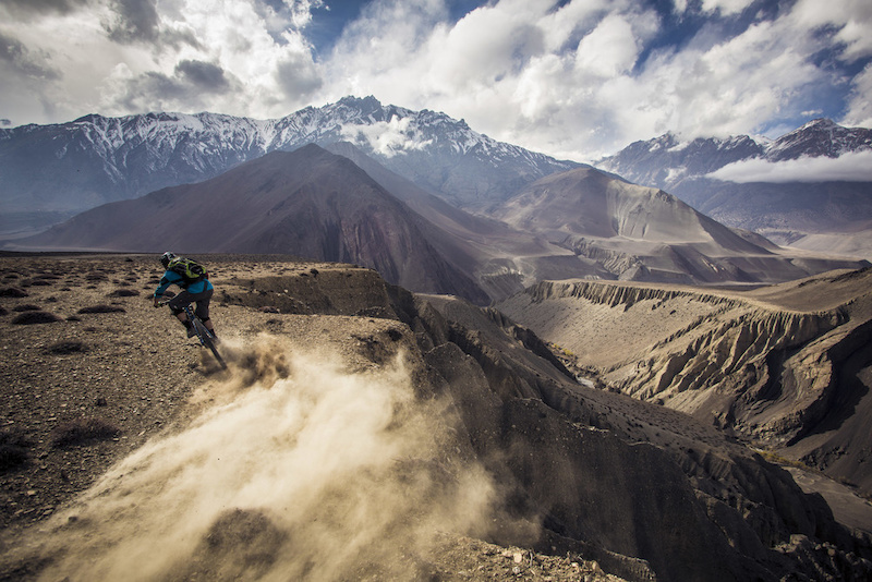 Nepal = Wind, Dust, Flow