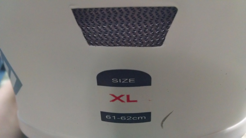 2011 sixsixone XL white helmet