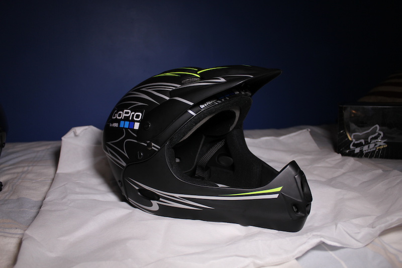 0 Matt Black Green FullFace Helmet MTB