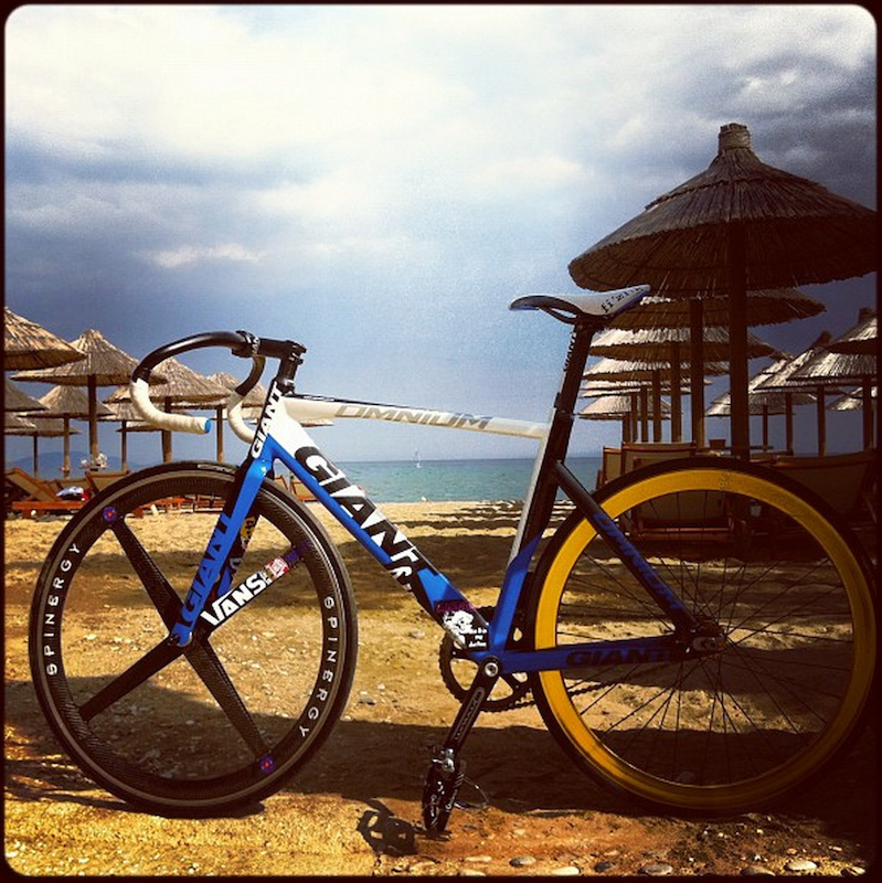 Giant omnium track bike (fixie) For Sale