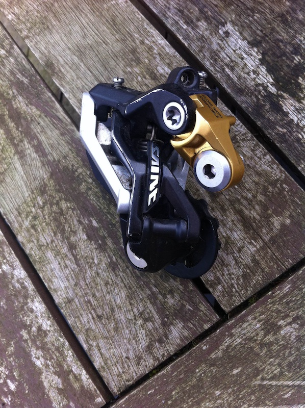 2013 Shimano Saint M810 9-Speed Rear Derailleur and matching Shif