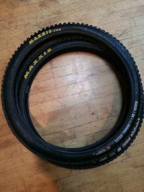 0 Maxxis Minion 2.5 DH tire set