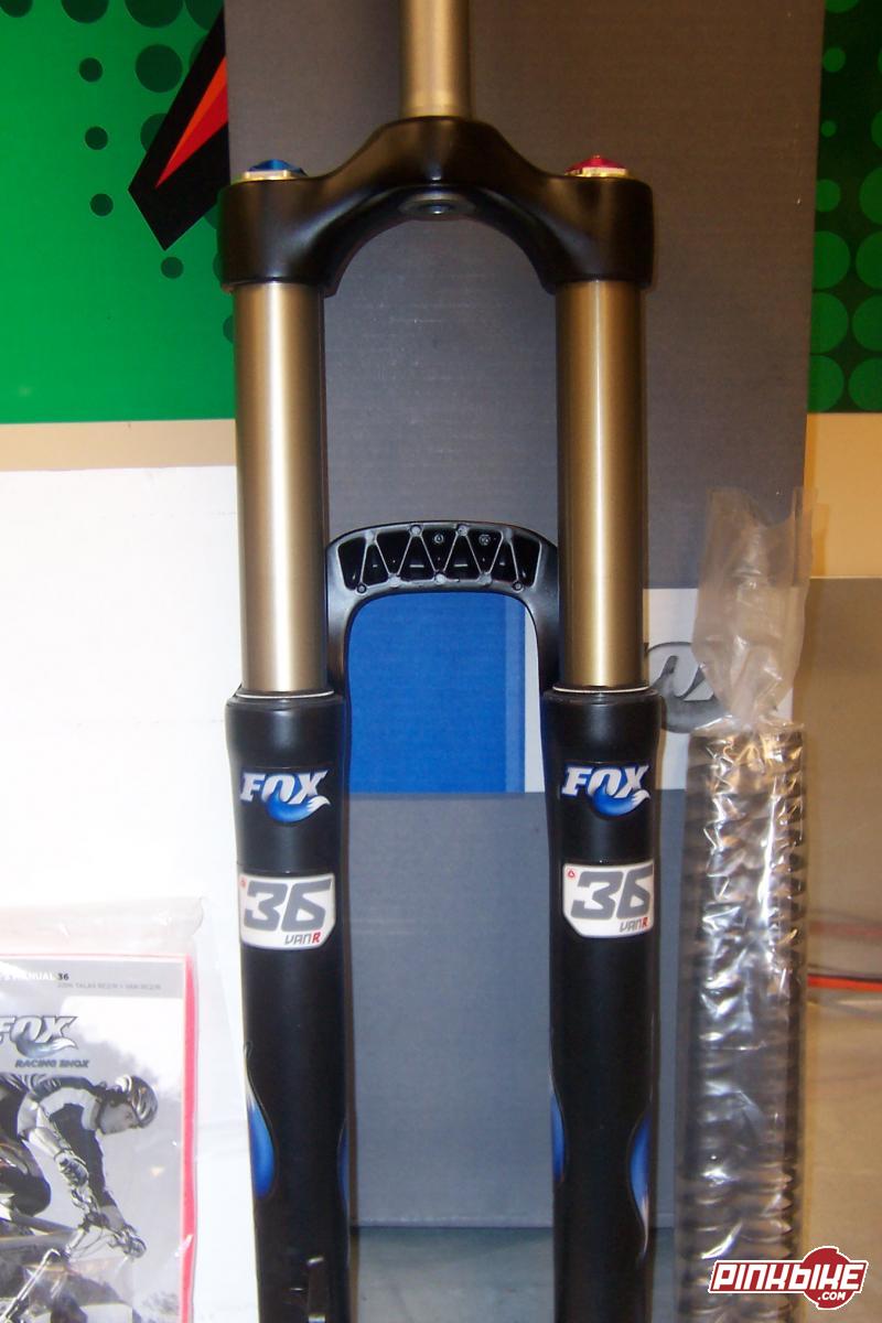 Brand New, Van 36

Un-Cut steer Tube

With extra springs + Star Nut

Re-Bound, Preload, Compression