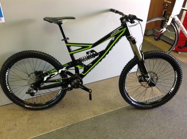 2011 Specialized Status 1 Great condition.