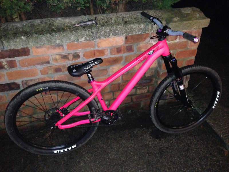 Pink bike dirt jumper on sale