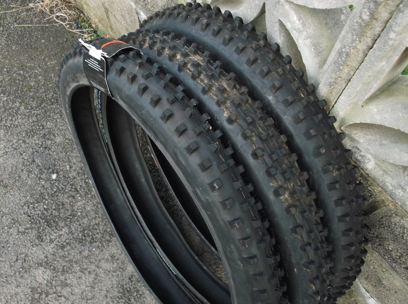 2013 Maxxis and Specialized Spike Tyres For Sale