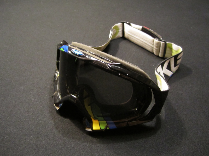 Oakley Mayhem Goggles for sale with spare clear lens, tear off's and bag