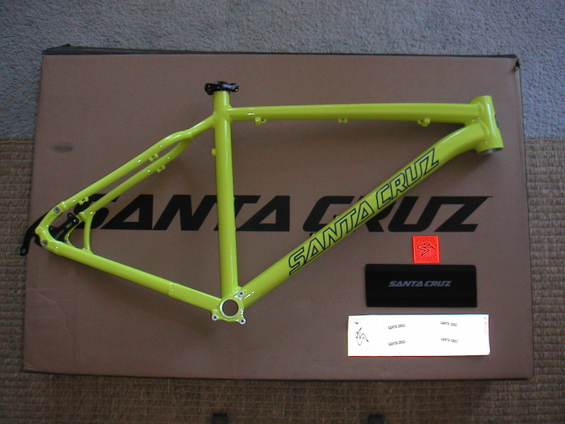 2014 Santa Cruz Chameleon frame (new in box) large