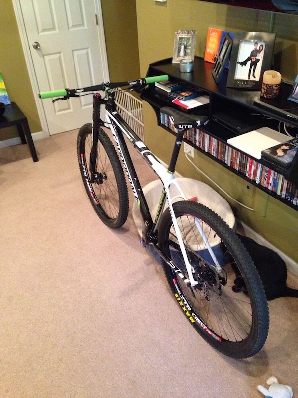 2013 Like new Cannondale Flash Carbon 3 F29 size XL