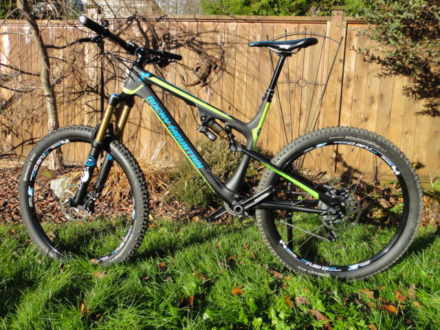2014 NEW Carbon Rocky Mountain Altitude 770 MSL Rally Ed. Large