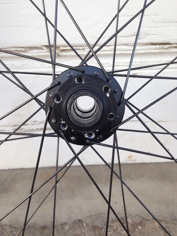 0 Front DT Swiss EX 5.10 rim and 340 hub (20mm) + tire
