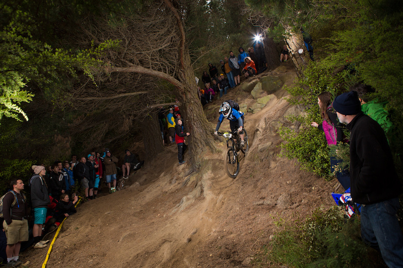 Lisa Horlor drops into Timmy's track at the Urge 3 Peaks Enduro mountain bike race held in Dunedin, New Zealand, December 6-7, 2014.