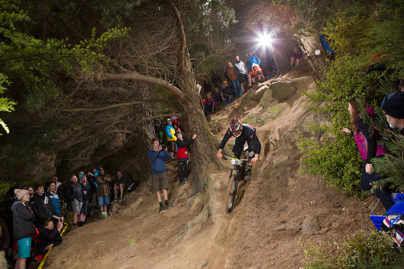 Zac Williams drops into Timmy's track at the Urge 3 Peaks Enduro mountain bike race held in Dunedin, New Zealand, December 6-7, 2014.
