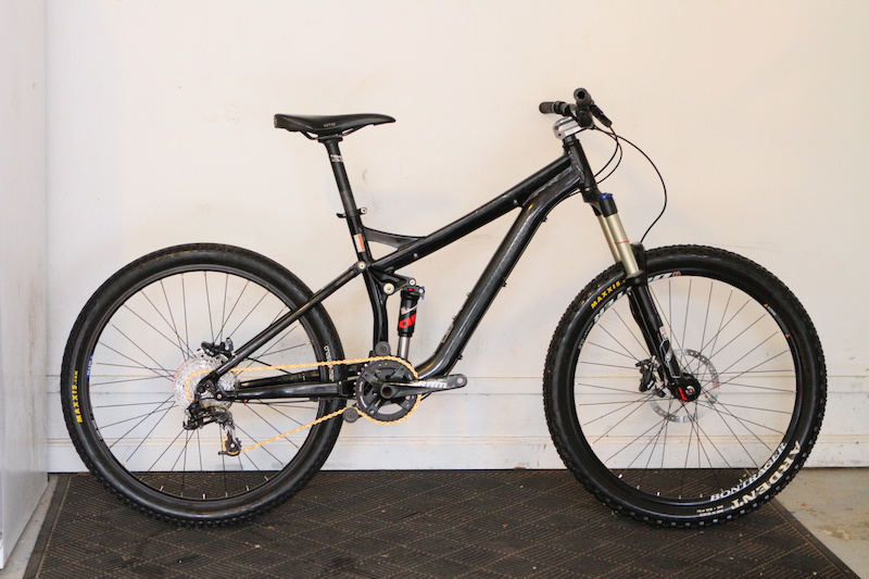 specialized pitch 2011