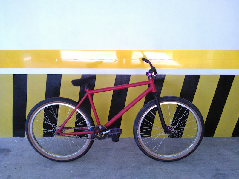 Fixed gear freestyle frame clearance