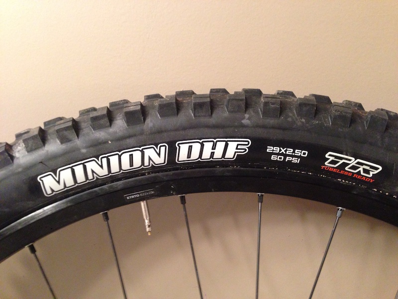 maxxis minion dhf 27.5 2.35